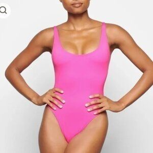 Skims scoop back one piece swimsuit neon orchid hot pink large NWT